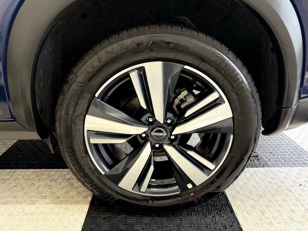 Used 2026 Nissan Rogue SL image 11