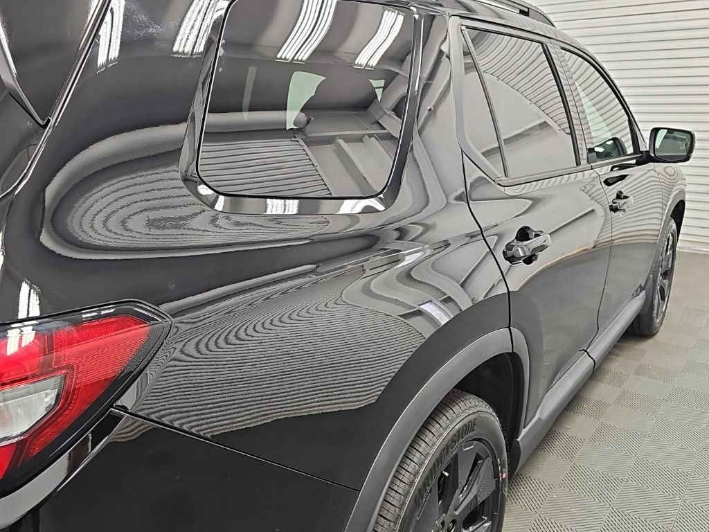 New 2026 Honda Pilot Black Edition image 9