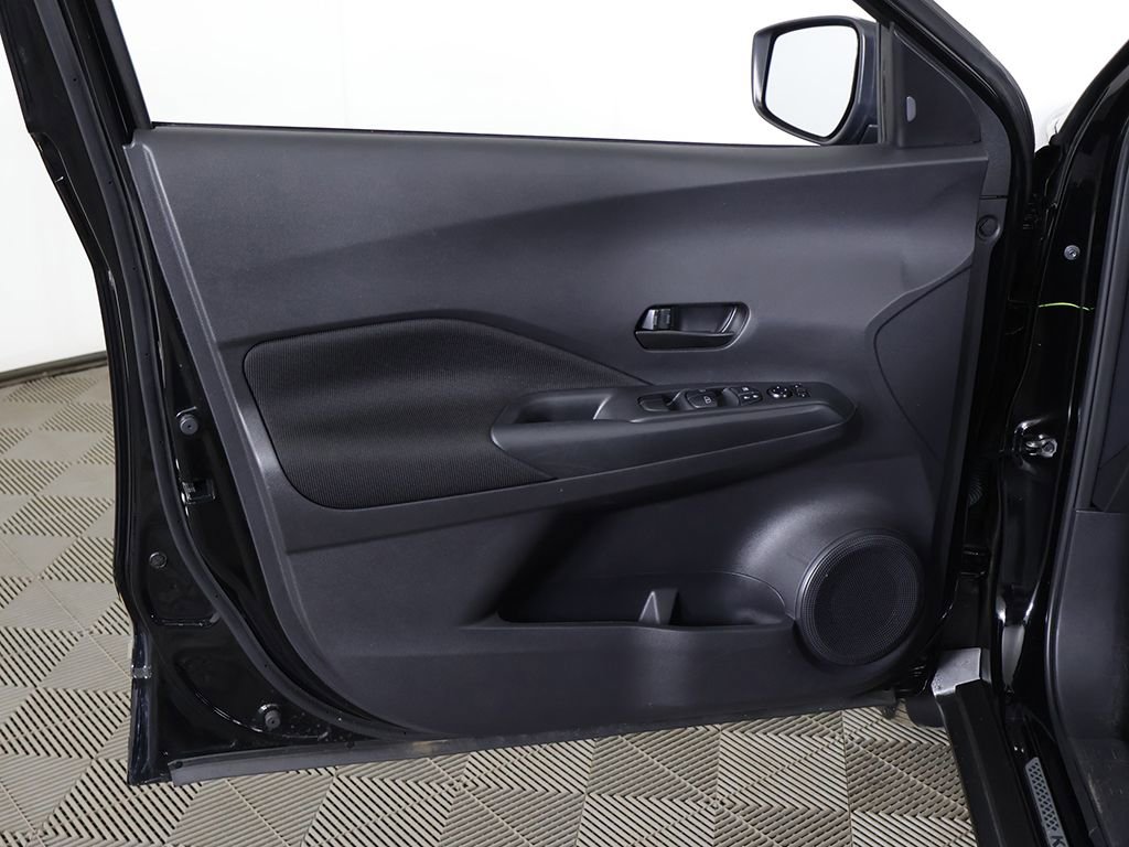 Used 2024 Nissan Kicks S image 20