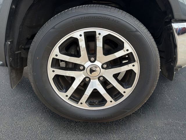 Used 2017 Toyota Tundra SR5 image 9