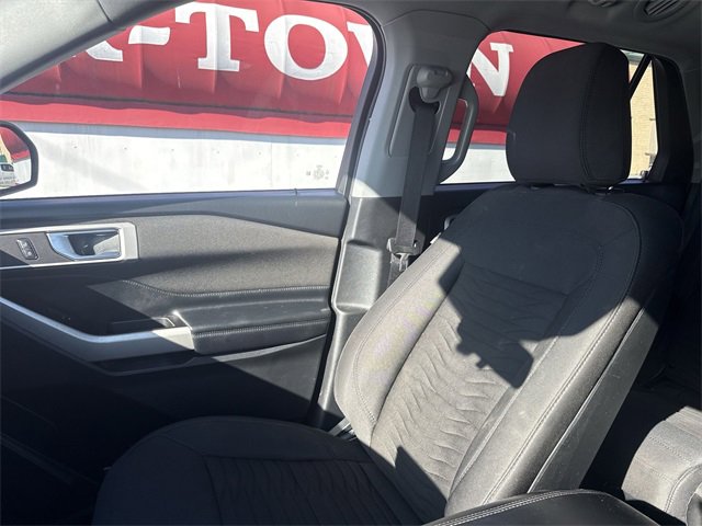 Used 2020 Ford Explorer XLT image 24
