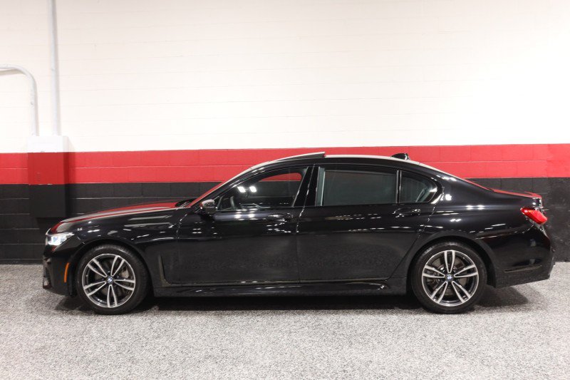 Used 2020 BMW 750i xDrive w/ Executive Package AWD/4WD image 24