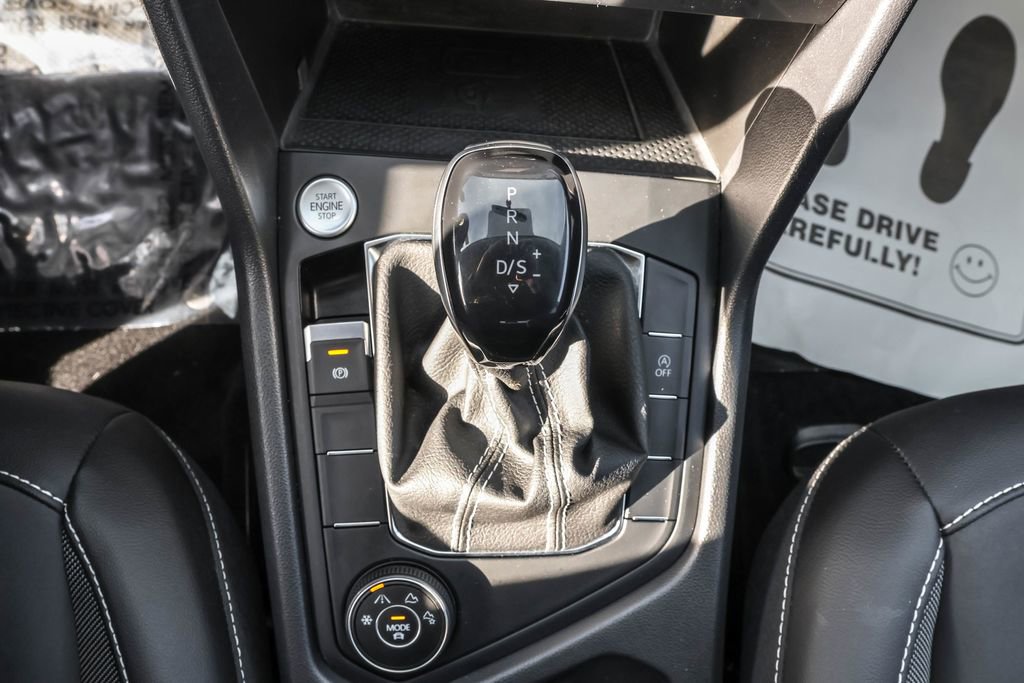 Certified 2022 Volkswagen Taos SE image 25