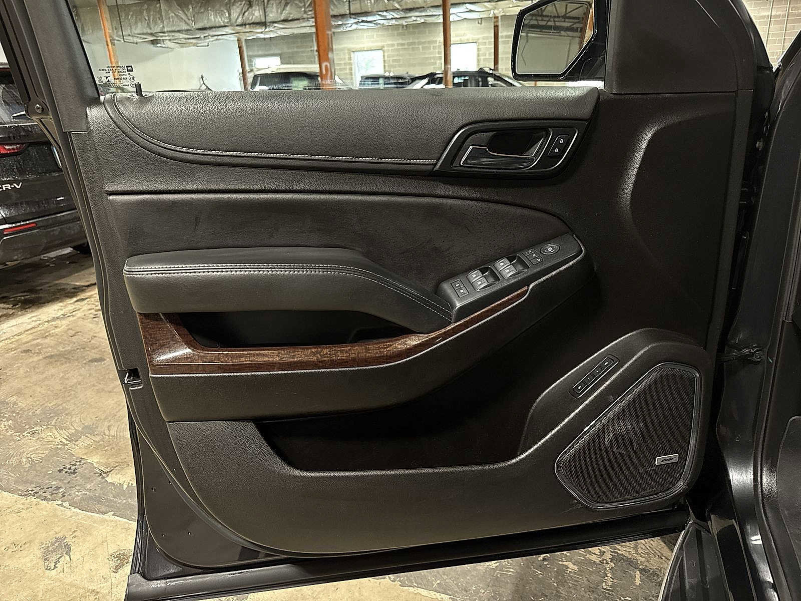 Used 2020 GMC Yukon XL SLT w/ Premium Edition image 33