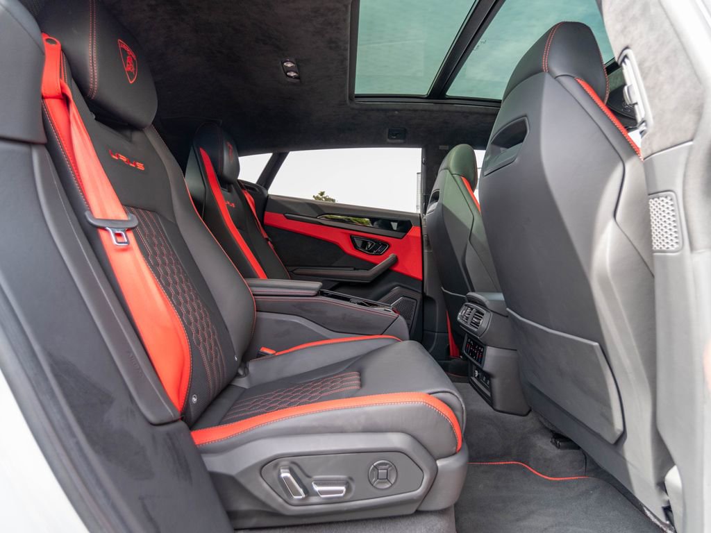 Used 2023 Lamborghini Urus S AWD/4WD image 35