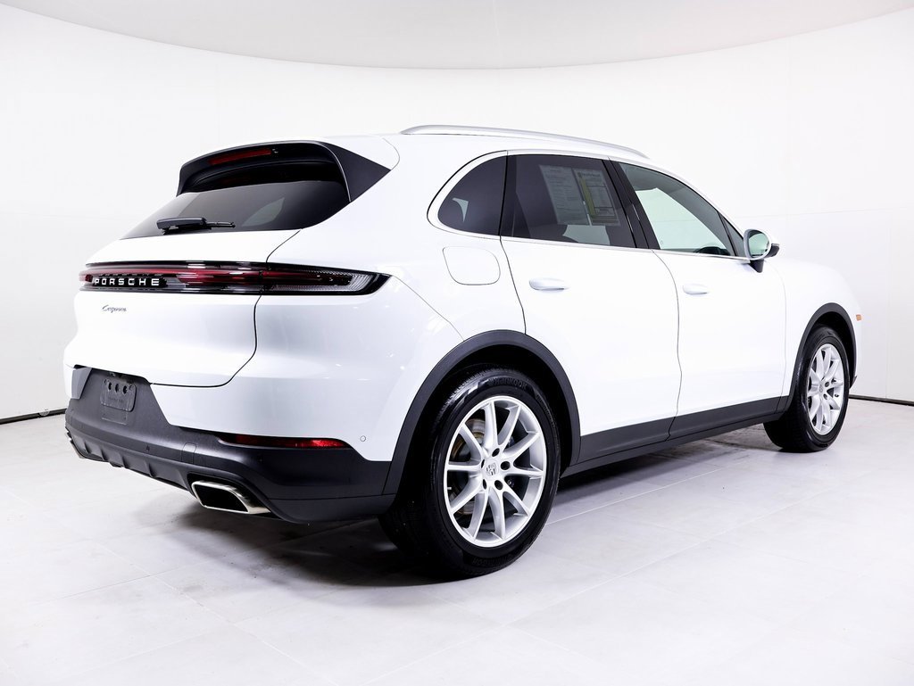 Used 2024 Porsche Cayenne image 28