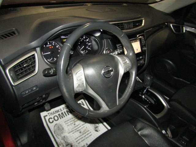 Used 2016 Nissan Rogue SL image 9