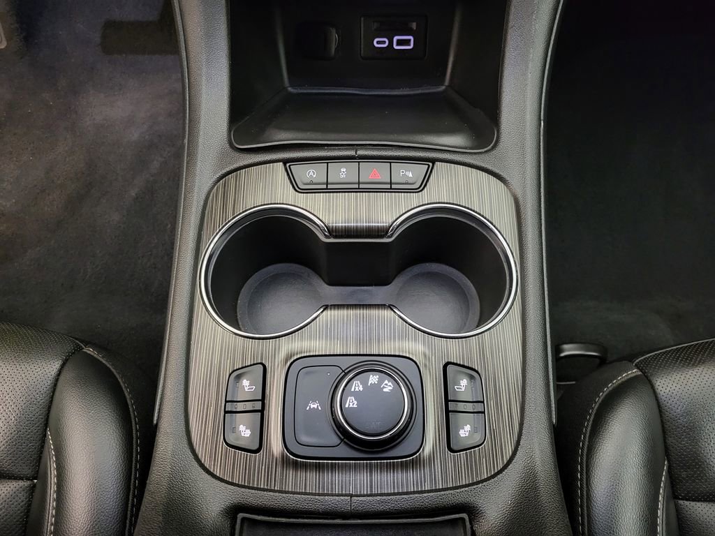 Certified 2023 GMC Acadia SLT image 35