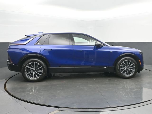New 2026 Cadillac Lyriq Sport w/ LPO, Floor Liner Package AWD/4WD image 6