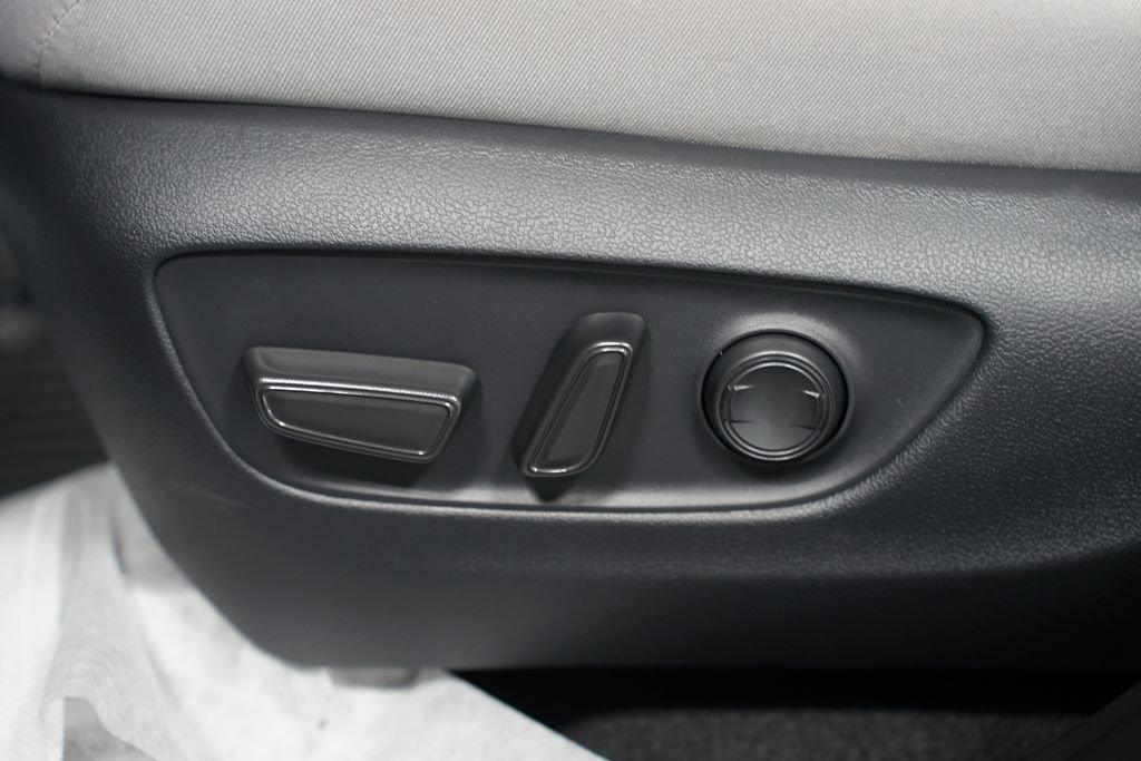 New 2025 Toyota RAV4 XLE image 33