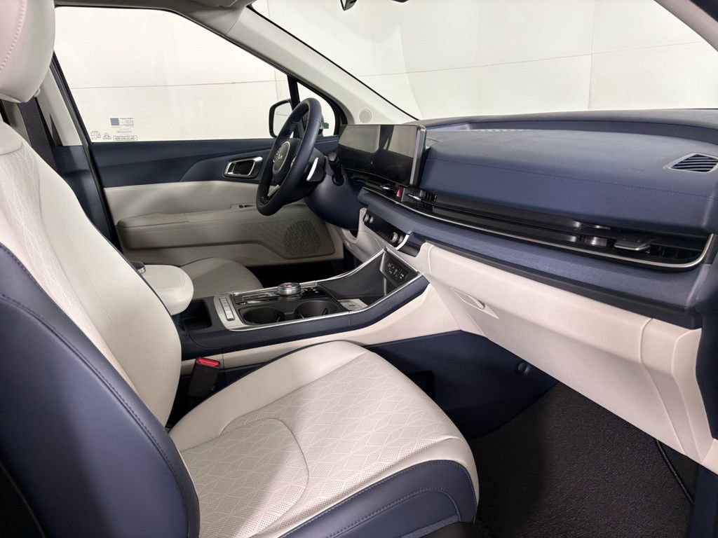 New 2026 Kia Carnival EX image 14