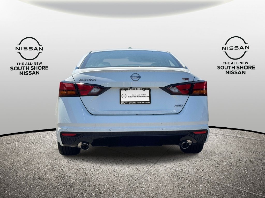 Certified 2025 Nissan Altima 2.5 SR w/ SR Premium Package AWD/4WD image 6