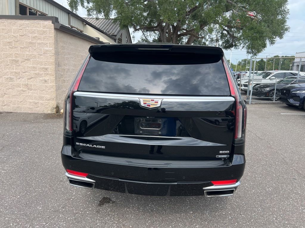 Used 2021 Cadillac Escalade Premium Luxury AWD/4WD image 14