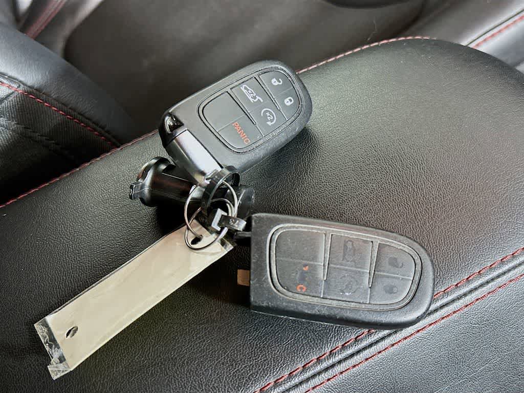 Used 2015 Jeep Cherokee Trailhawk w/ Comfort/Convenience Group AWD/4WD image 22