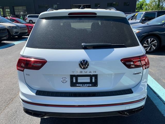 Used 2023 Volkswagen Tiguan SE R-Line AWD/4WD image 3