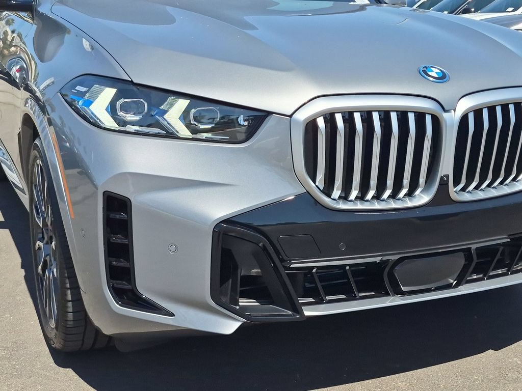 New 2026 BMW X5 xDrive50e w/ M Sport Package AWD/4WD image 22