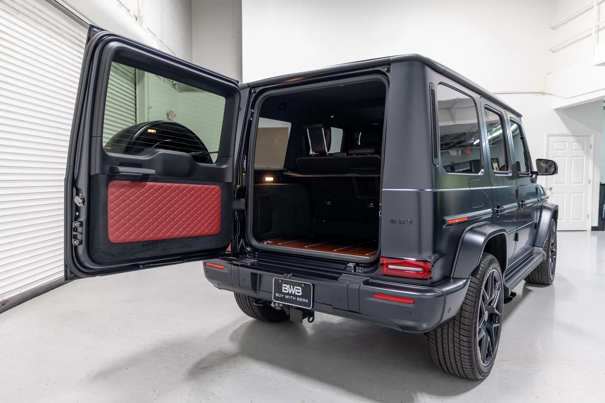 Used 2025 Mercedes-Benz G 63 AMG 4MATIC image 17