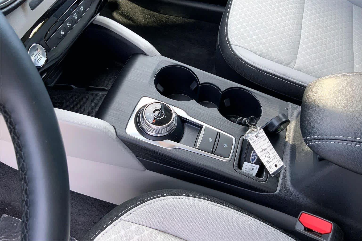 New 2026 Ford Escape Active w/ Active Premium Tech Pack FWD image 7