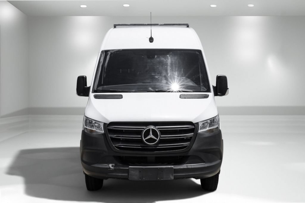 Used 2019 Mercedes-Benz Sprinter 170 Cargo image 4