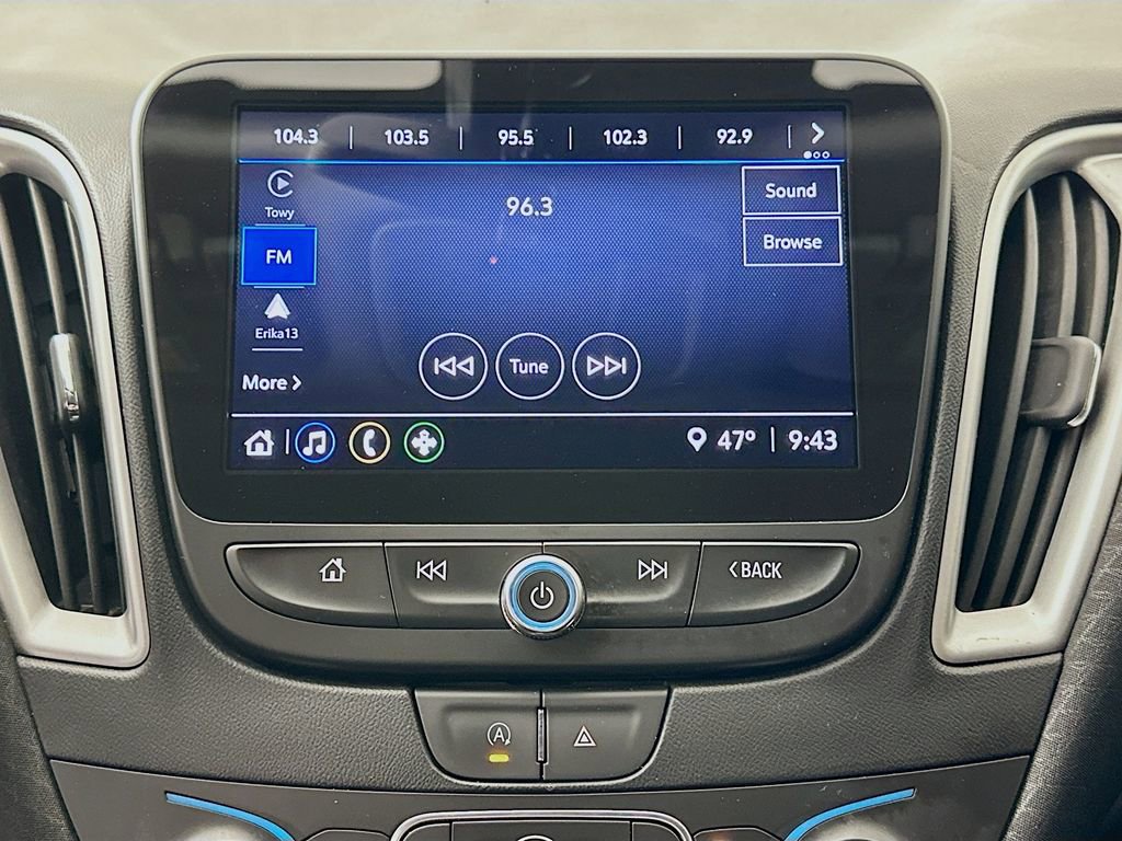 Used 2023 Chevrolet Malibu LS image 14