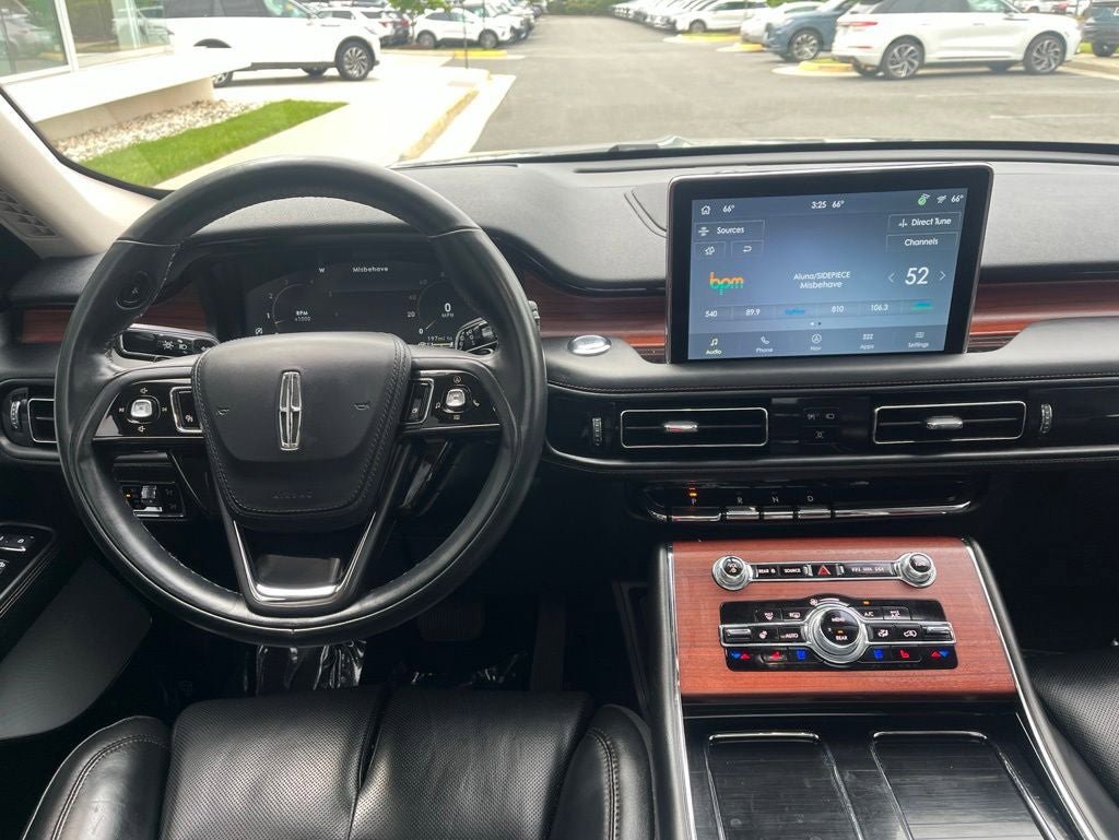 Used 2023 Lincoln Aviator Reserve w/ Equipment Group 201A AWD/4WD image 18