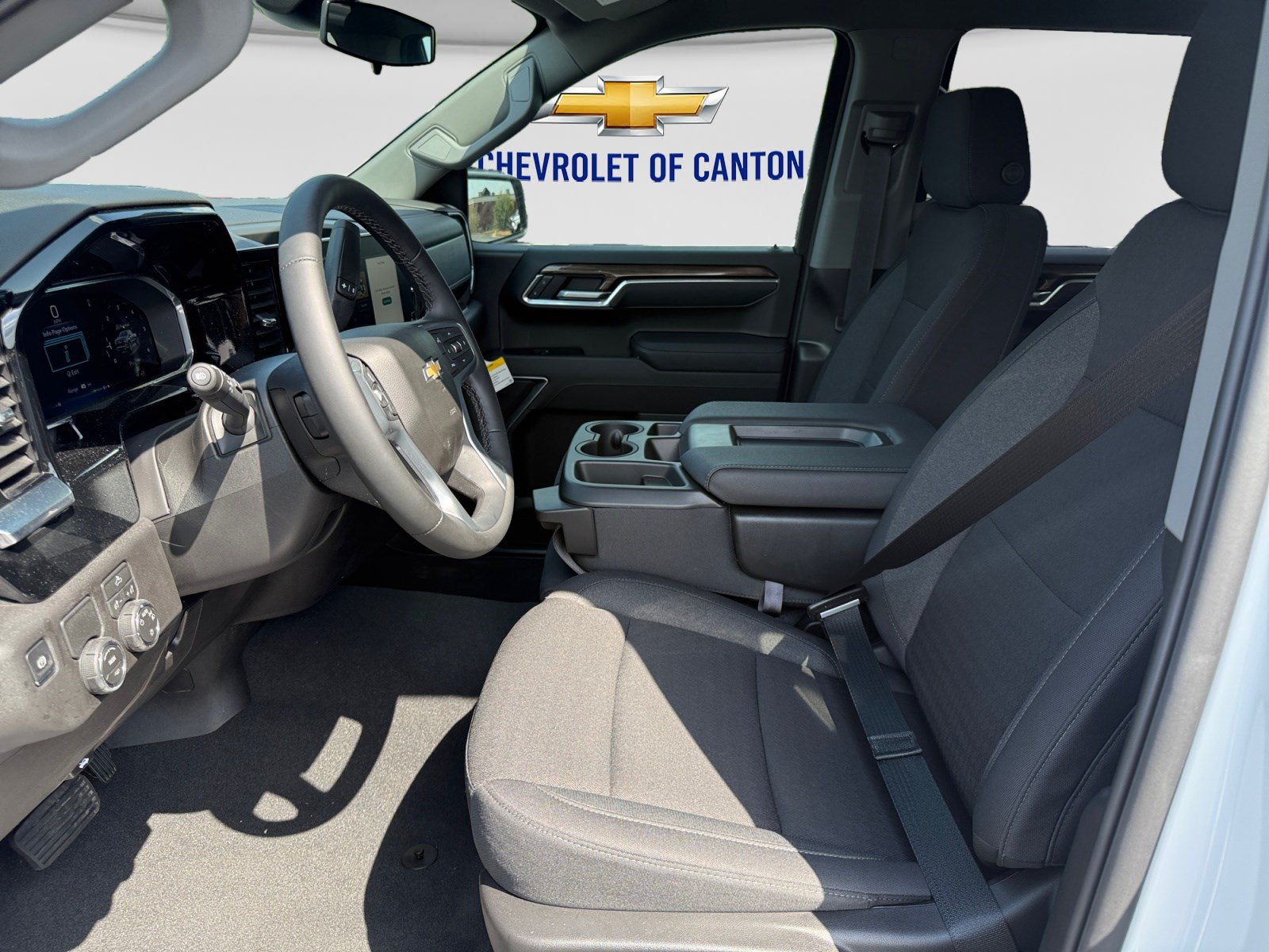 Used 2026 Chevrolet Silverado 1500 LT RWD image 9