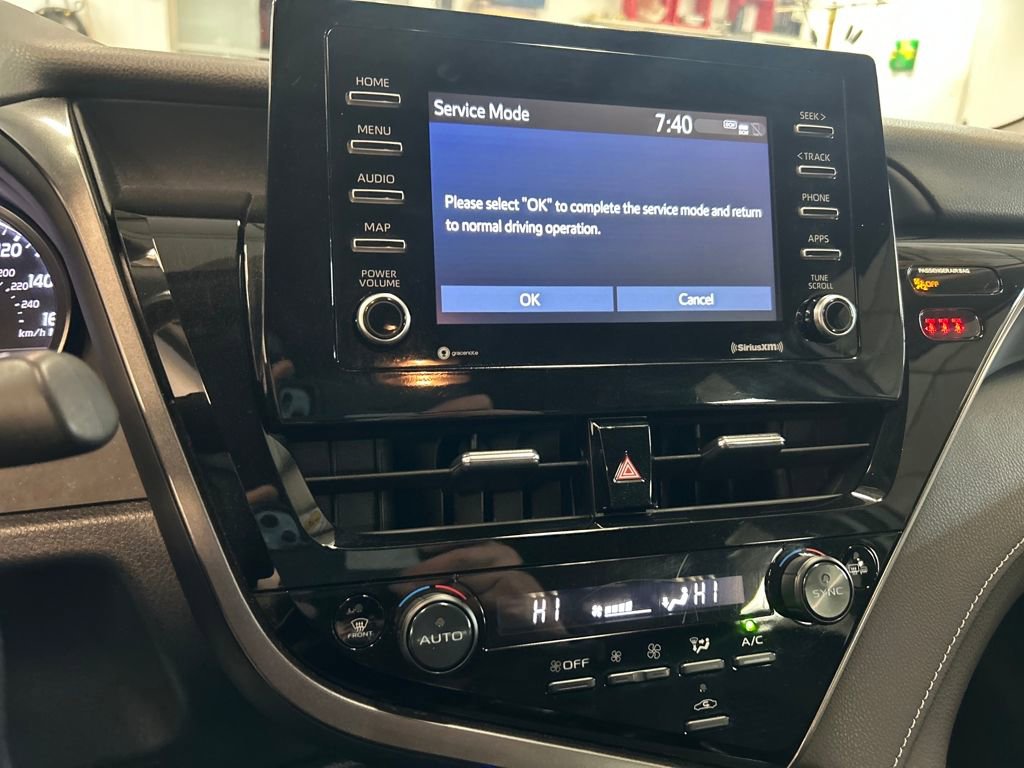 Certified 2023 Toyota Camry SE image 18