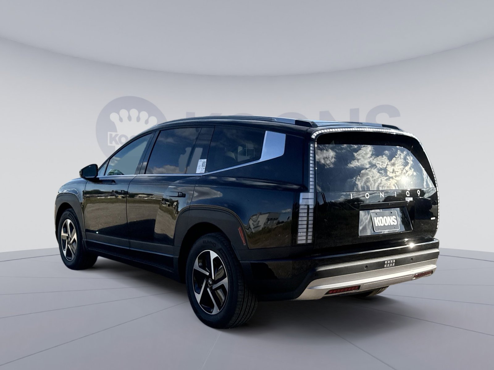New 2026 Hyundai Ioniq 9 SE image 4