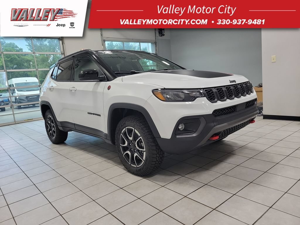 New 2026 Jeep Compass Trailhawk w/ Sun, Sound & Navigation Group