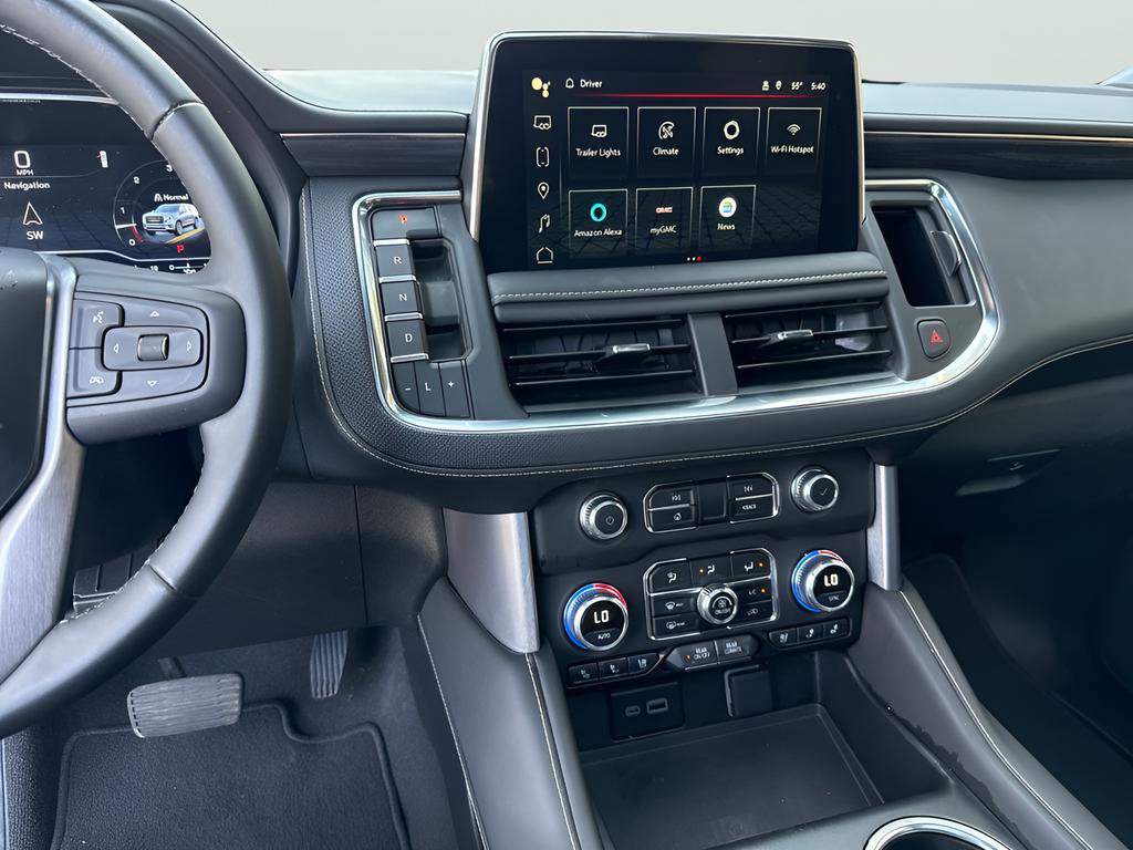Used 2024 GMC Yukon SLT AWD/4WD image 25