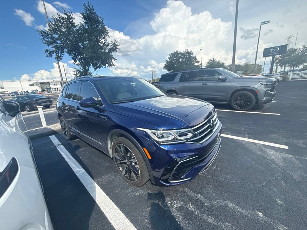 Used 2024 Volkswagen Tiguan SEL R-Line AWD/4WD image 18