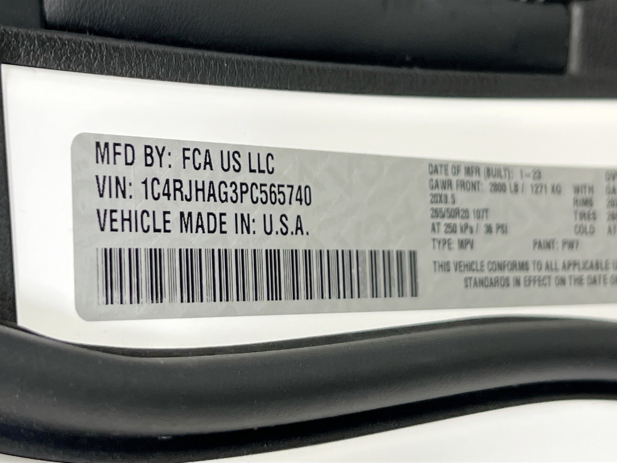 Used 2023 Jeep Grand Cherokee Altitude AWD/4WD image 31