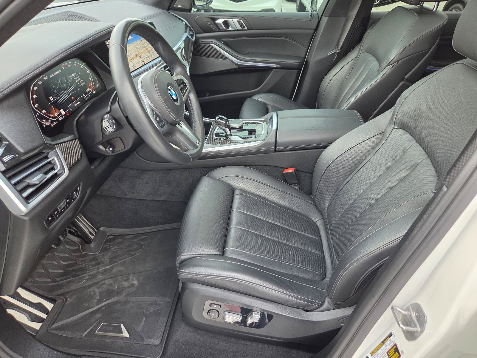 Used 2021 BMW X5 M50i w/ Premium Package AWD/4WD image 19