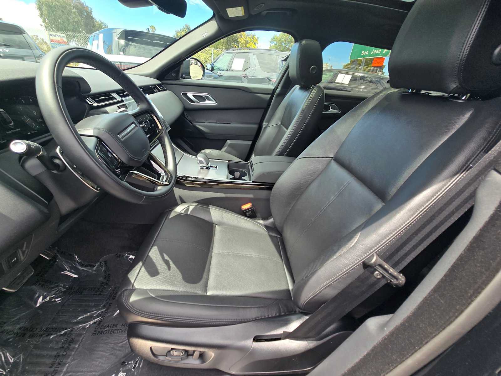 Used 2025 Land Rover Range Rover Velar Dynamic SE AWD/4WD image 24