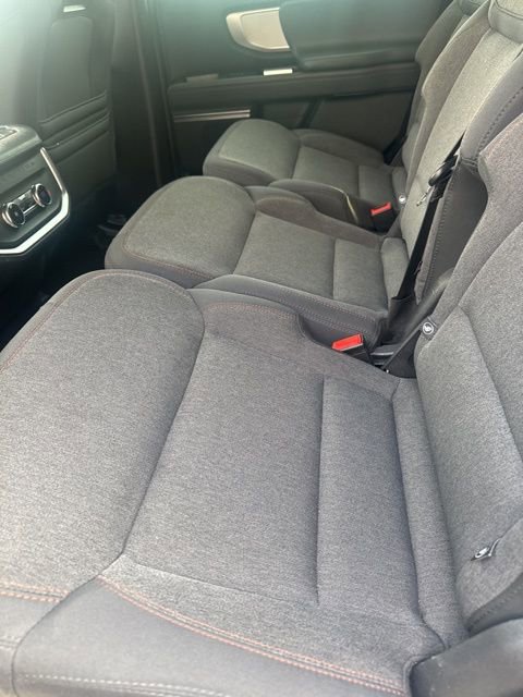 Used 2025 Ford Expedition Active AWD/4WD image 17