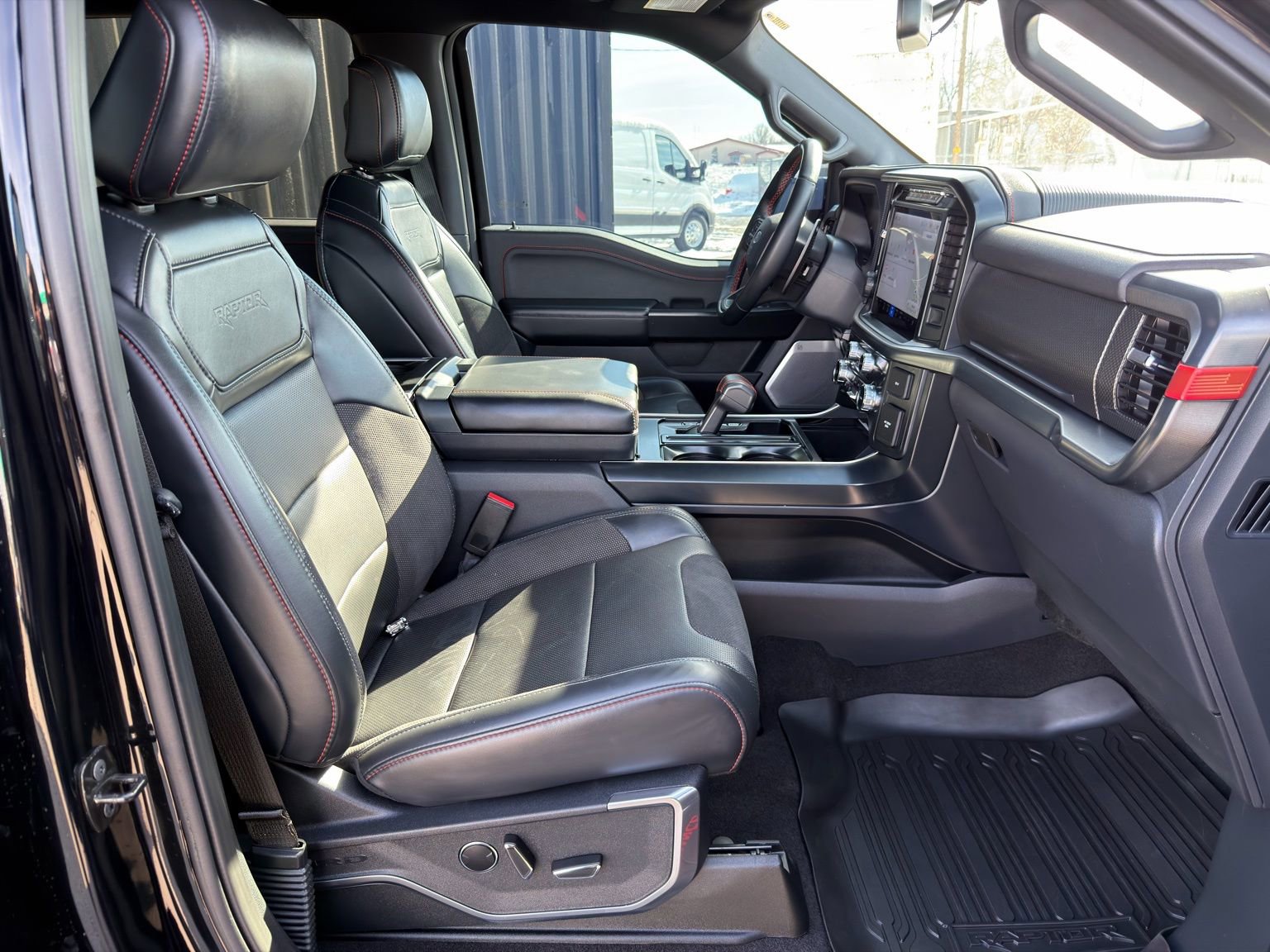 Used 2024 Ford F150 Raptor image 39