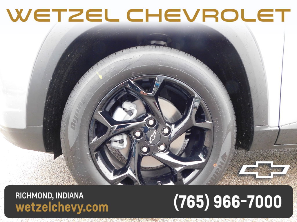 New 2026 Chevrolet Trax LT w/ Midnight Edition FWD image 10