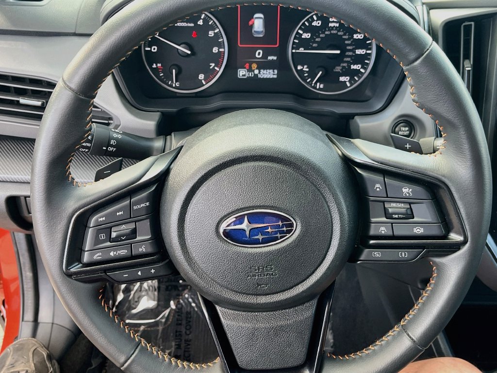 Used 2024 Subaru Crosstrek 2.5i Limited w/ Crosstrek Mirror Package AWD/4WD image 11
