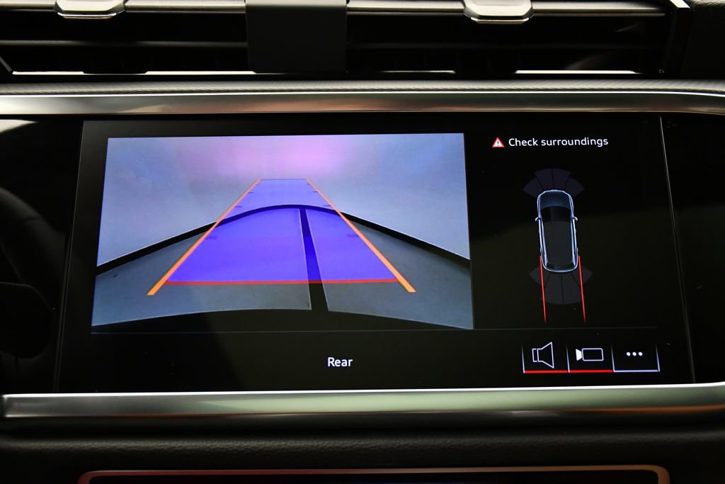 Used 2025 Audi Q3 2.0T Premium w/ Convenience Package image 28