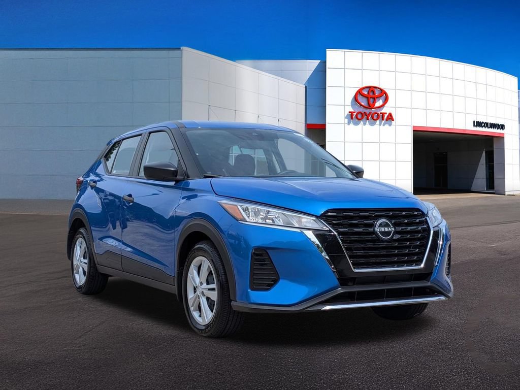 Used 2025 Nissan Kicks Play S FWD image 6
