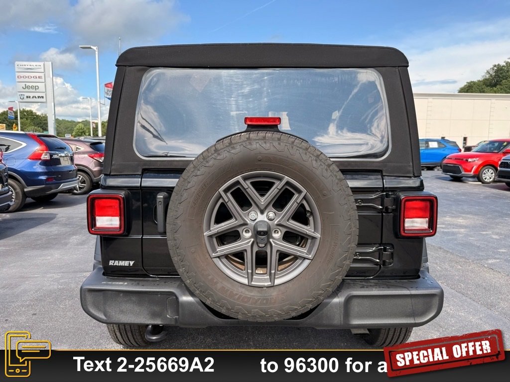 Used 2024 Jeep Wrangler Sport S image 6