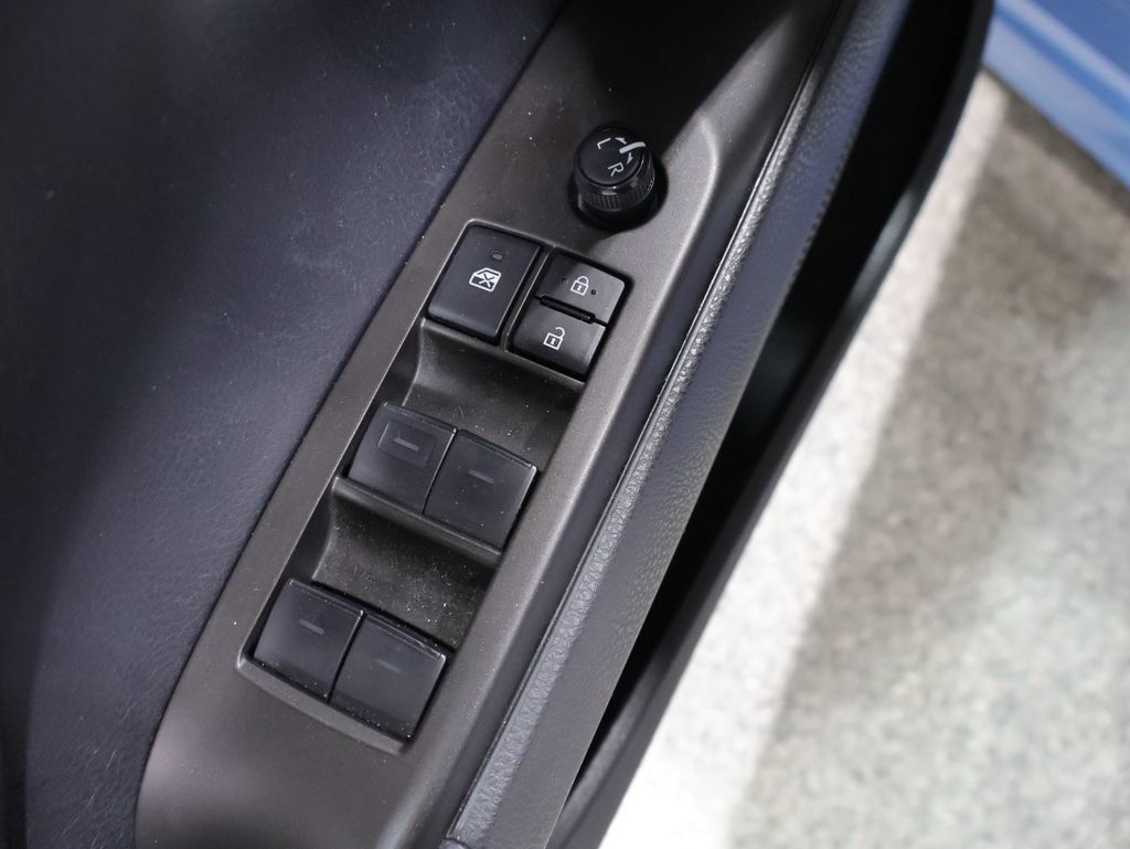 Used 2023 Toyota Camry SE w/ Audio Upgrade Package FWD image 15