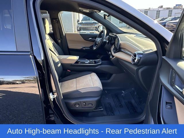 Used 2025 Chevrolet Equinox ACTIV w/ Safety and Technology Package image 14