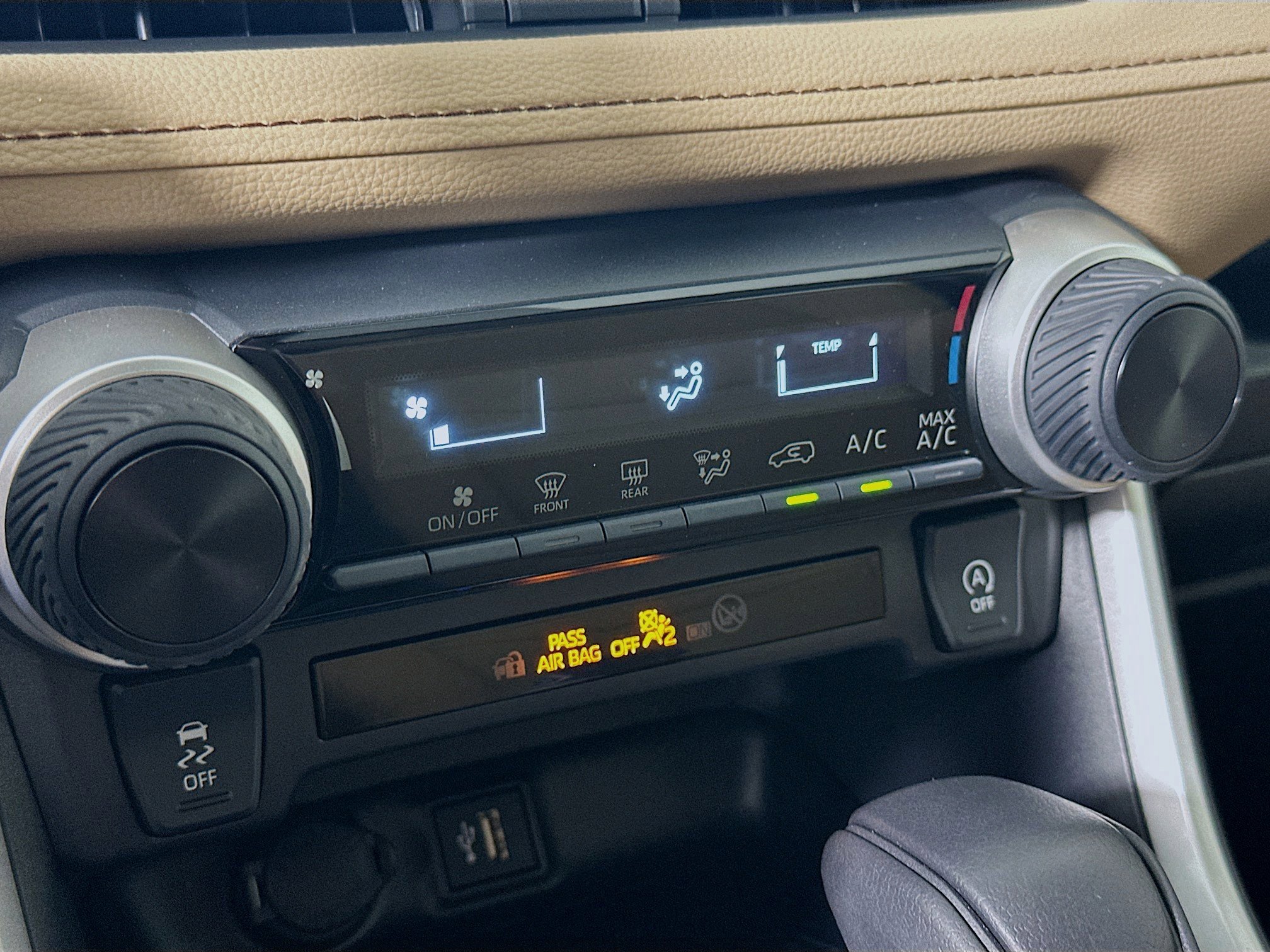 Used 2025 Toyota RAV4 LE image 23