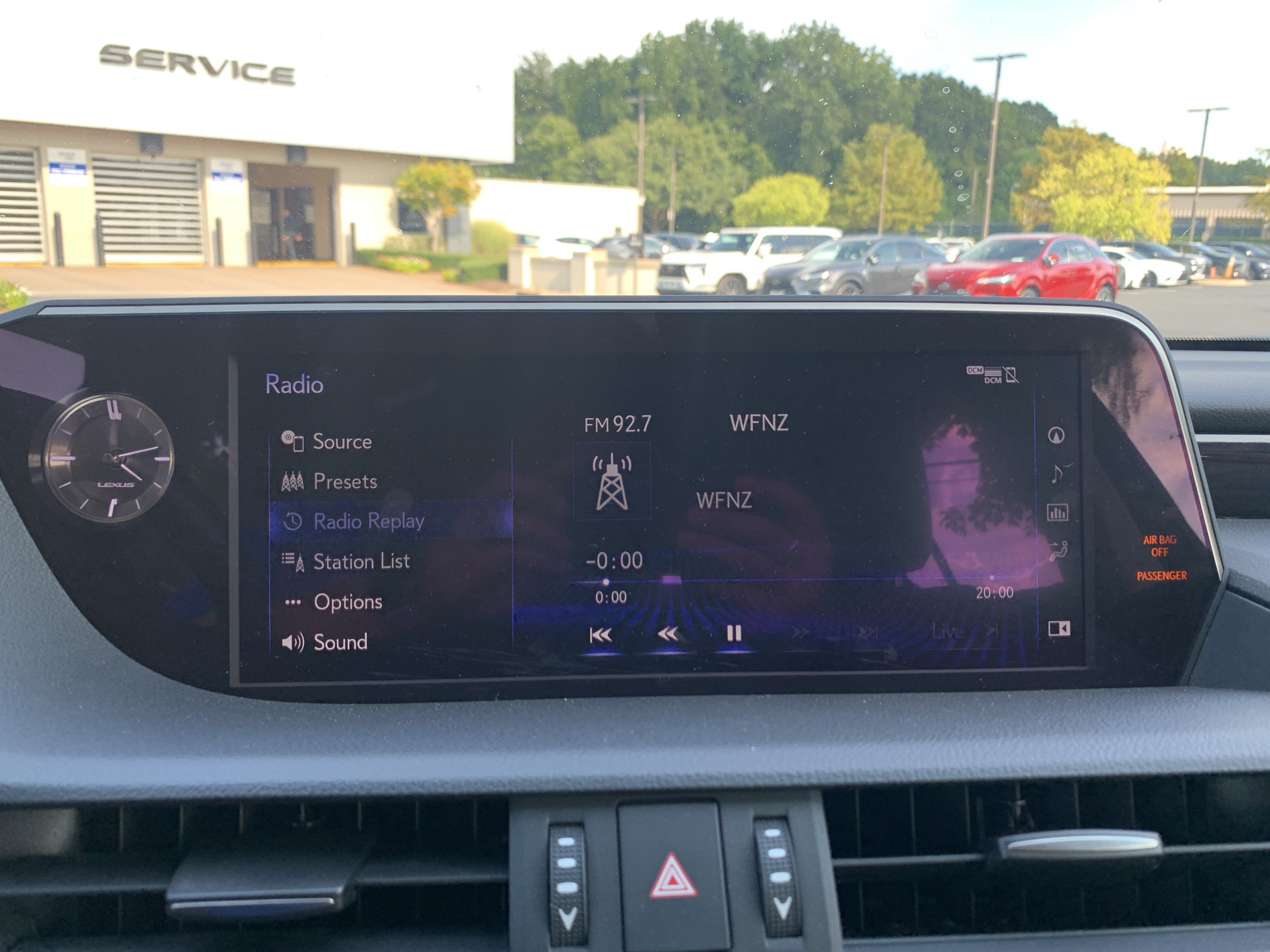 Used 2020 Lexus ES 300h w/ Premium Package FWD image 23