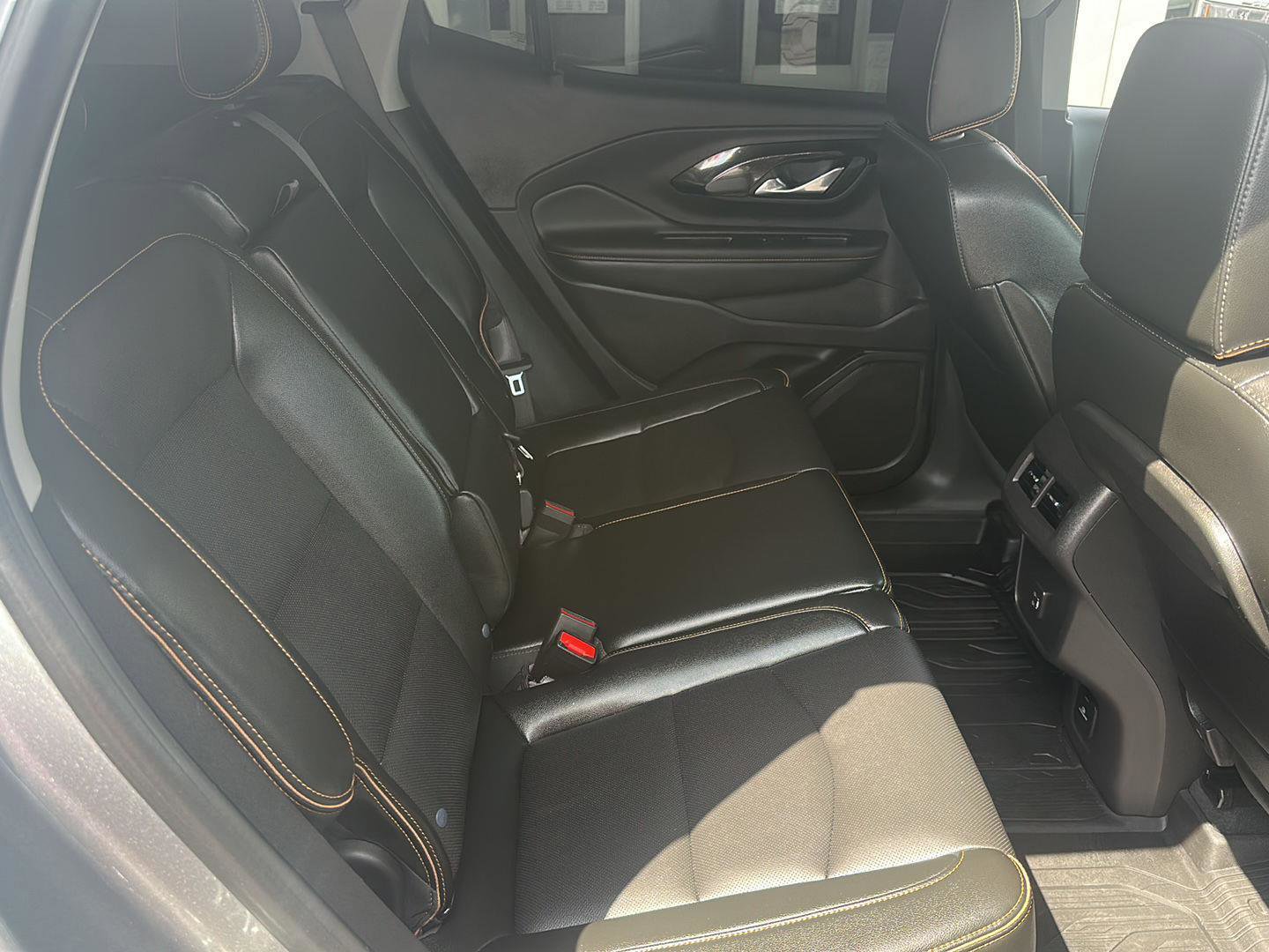 Used 2024 GMC Terrain AT4 w/ Tech Package image 7