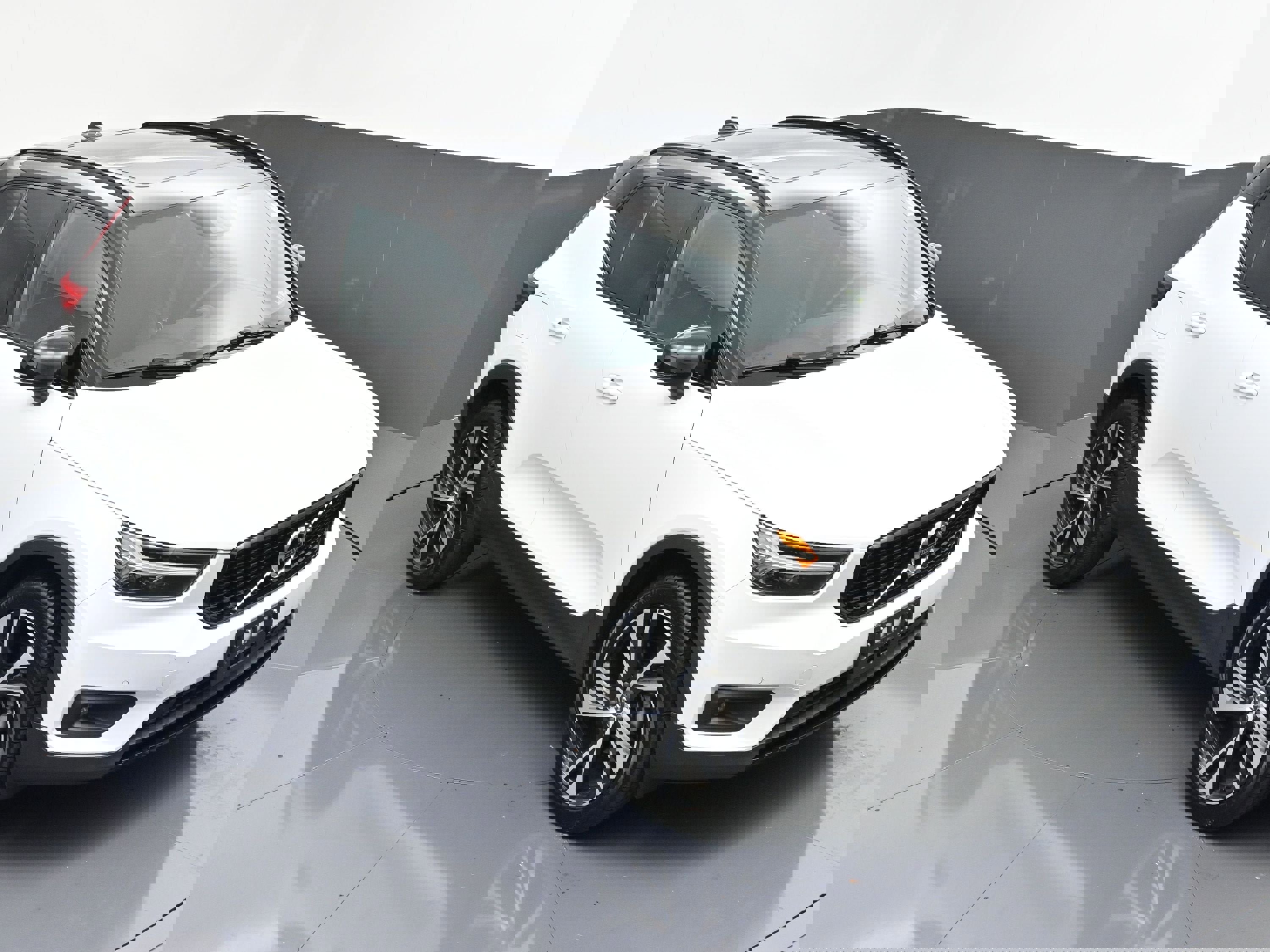Used 2022 Volvo XC40 T5 R-Design image 62