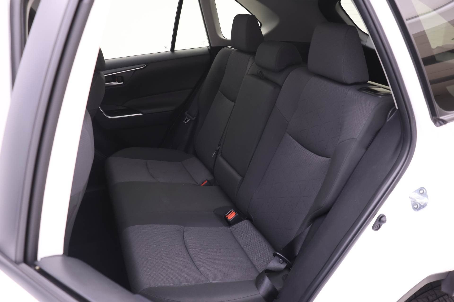 Used 2024 Toyota RAV4 XLE image 9