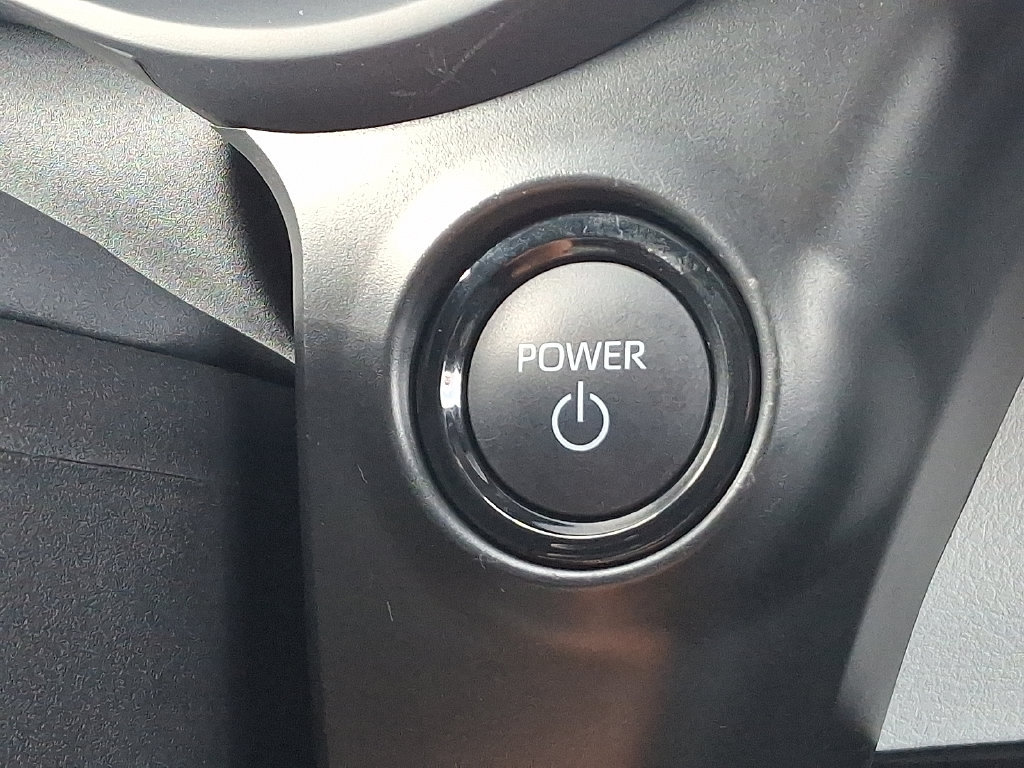 Certified 2026 Toyota Sienna XLE FWD image 27