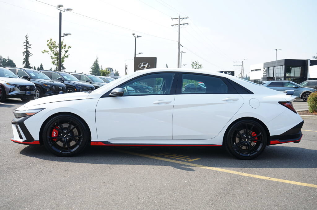 Certified 2025 Hyundai Elantra N FWD image 9